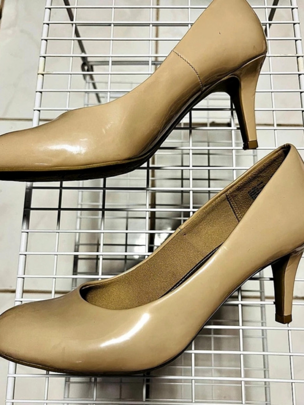 Naturalizer Michelle Pump Pointed-Toe Heels Brown